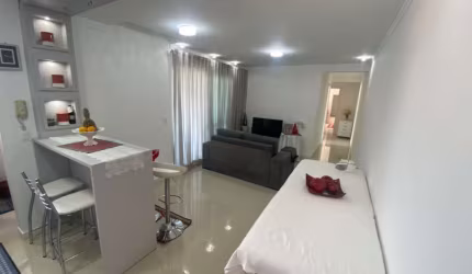 Apartamento de 2 dorms no bairro Centro