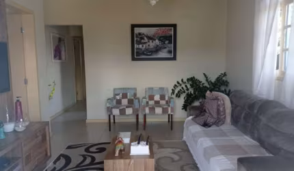 Casa Residencial de 6 dorms no bairro Passa Vinte