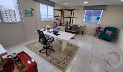 Sala Comercial de 36.53m² no bairro Agronômica
