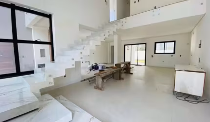 Casa Residencial de 3 dorms no bairro Deltaville