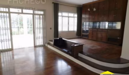 Casa com 3 quartos à venda na Rua Augusto Farina, --, Jardim Bonfiglioli, São Paulo, 358 m2 por R$ 1.100.000