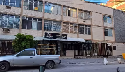 Conjulgado na Praia do Forte, próximo ao Hotel Malibu.