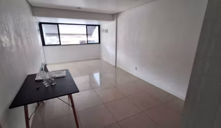 Apartamento com 3 Quartos e 3 Vagas de Garagem em Brotas – Salvador/BA