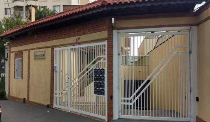 Sobrado em condomínio fechado, próximo ao metrô Vila Matilde