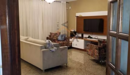 Casa para Venda em São Paulo, Jardim Triana, 3 dormitórios, 1 suíte, 4 banheiros, 4 vagas