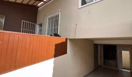 Casa 2 dormitórios para Venda em Betim, Campos Elíseos, 2 dormitórios, 1 banheiro, 2 vagas