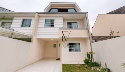 Sobrado com 3 dormitórios à venda, 145 m² por R$ 630.000,00 - Novo Mundo - Curitiba/PR