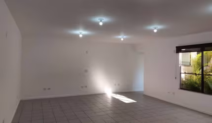 Sala comercial para alugar na Rua José Alvim, Centro, Atibaia, 66 m2 por R$ 1.800