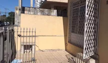 Casa com 3 quartos à venda na Rua Brasil, 94, Atibaia Jardim, Atibaia, 182 m2 por R$ 590.000