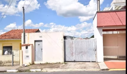 Terreno à venda na Rua Voluntário Benjamim Capusso, 328, Jardim Recreio, Bragança Paulista por R$ 550.000