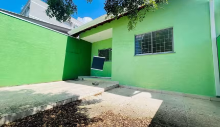 Casa com 2 quartos à venda na Rua Acácia Dourada, 133, Nova Cerejeira, Atibaia, 80 m2 por R$ 480.000