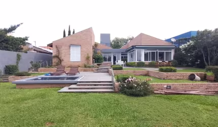 Casa com 3 quartos à venda na Rua Mário Gianneschi, 566, Vila Esperia ou Giglio, Atibaia, 300 m2 por R$ 2.700.000