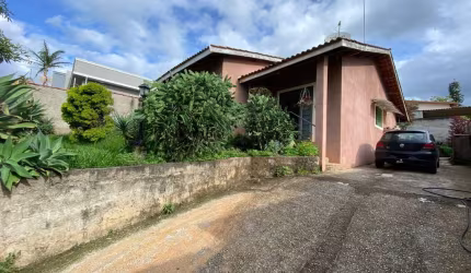 Casa com 2 quartos à venda na Rua dos Cravos, 30, Jardim dos Pinheiros, Atibaia, 86 m2 por R$ 650.000