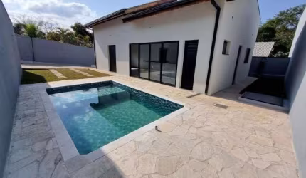 Casa com 3 quartos à venda na Estrada da Madeira, 30, Jardim Estância Brasil, Atibaia, 129 m2 por R$ 750.000