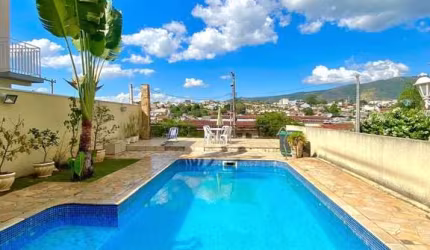 Casa com 4 quartos à venda na Rua Guarujá, 822, Jardim Paulista, Atibaia, 175 m2 por R$ 1.350.000