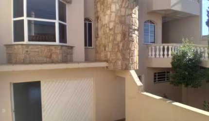 Casa com 3 quartos à venda na Rua Presidente Dutra, 202, Jardim Brasil, Atibaia, 443 m2 por R$ 1.500.000