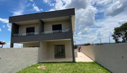 Casa com 3 quartos para alugar na Rua Sucupiras, 47, Jardim dos Pinheiros, Atibaia, 132 m2 por R$ 4.200