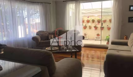 Casa em condomínio fechado com 4 quartos à venda na Alameda Miruna, 480, Alphaville, Santana de Parnaíba por R$ 2.700.000
