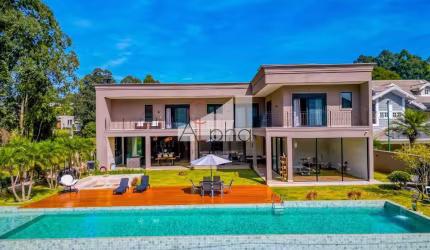 Casa em condomínio fechado com 5 quartos à venda na Ourinhos, 438, Residencial Tamboré, Barueri por R$ 32.000.000