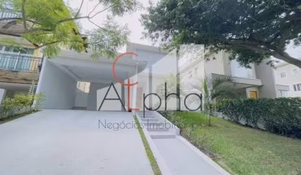 Casa em condomínio fechado com 3 quartos à venda na Alameda Vale do Jacuí, 19, Alphaville, Santana de Parnaíba por R$ 2.400.000
