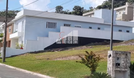 Casa com 4 quartos para alugar na Alameda Vale do Taquari, 98, Valville, Santana de Parnaíba por R$ 15.000
