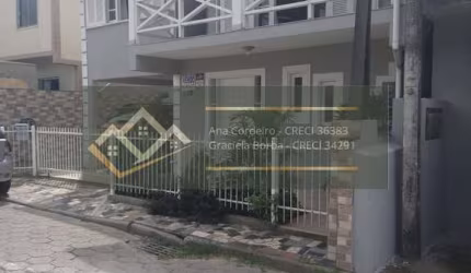 Sobrado à venda no bairro Ingleses - Florianópolis/SC