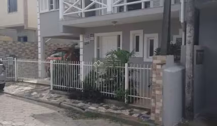 Sobrado à venda no bairro Ingleses - Florianópolis/SC