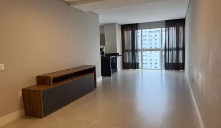 Apartamento para locação anual, semi-mobiliado em Balneário Camboriú