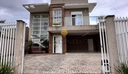 Sobrado com 3 Suítes à venda, 230 m2 por R  2.499.000 - Brejatuba - Guaratuba PR