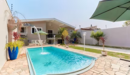 Casa com 3 dormitórios à venda, 400 m2 por R  1.297.000,00 - Pilarzinho - Curitiba PR