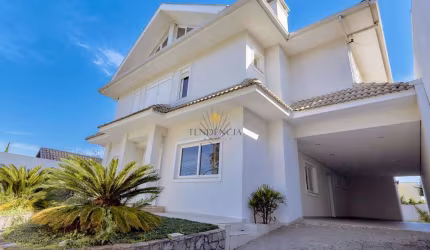 Casa com 4 dormitórios à venda, 473 m  por R  2.200.000,00 - Cascatinha - Curitiba PR