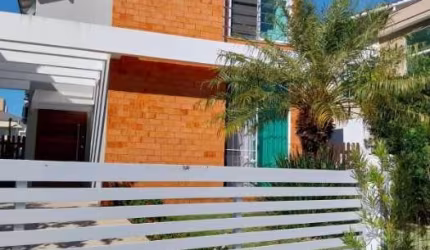 Casa com 4 quartos à venda na Rua da Quaresmeira Roxa, 262, Cachoeira do Bom Jesus, Florianópolis por R$ 2.050.000
