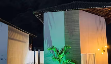 Casa c/primeiro andar, c/3 quartos suítes, piscina privativa, em cond., Praia dos Carneiros