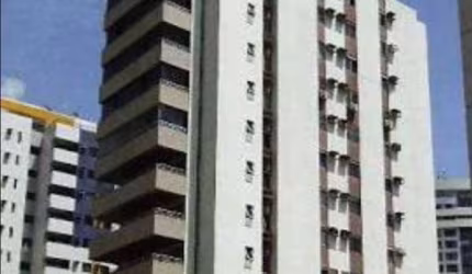 Piedade, Apto. 3 quartos, próximo a praia, com duas vagas de garagem soltas.