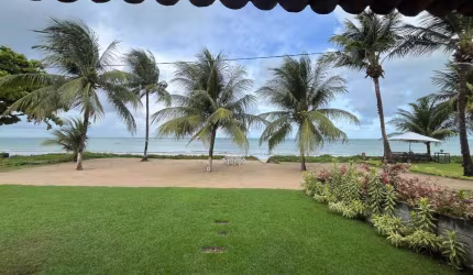 Casa a beira-mar de Tamandaré, Campas, toda mobiliada, com 1º andar, com 4 quartos, sendo 1 suíte.
