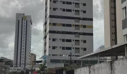 Apartamento com 3 quartos 1 suíte em casa Caiada.