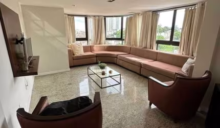 Alugo  em oportunidade Apartamento com 255m2, 4 suítes,  mobiliado,  4 vagas cobertas, em condomínio  com total  infraestrutura  no Horto  Florestal  em Salvador/BA.