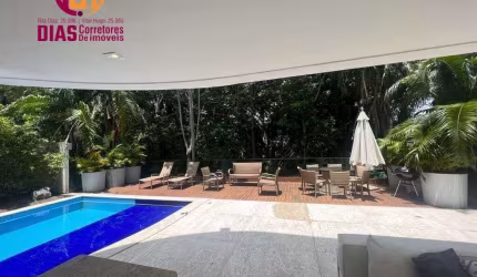 Vendo Casa Duplex em Alphaville I com 750m2, piscina privativa, 6/4, 4 suítes closet, 4 vagas cobertas total infraestrutura - Alphaville I - Salvador/BA.