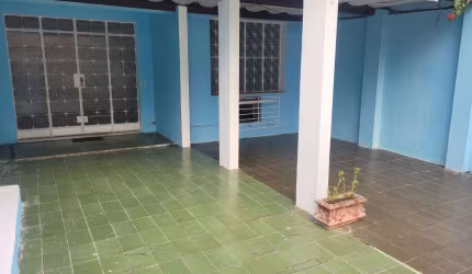 Apartamento tipo casa em condomínio centro de Campo GrandeRJ