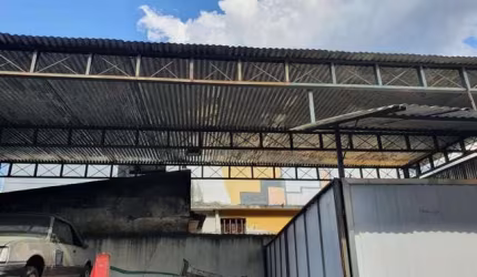 Galpão com loja centro de Campo Grande