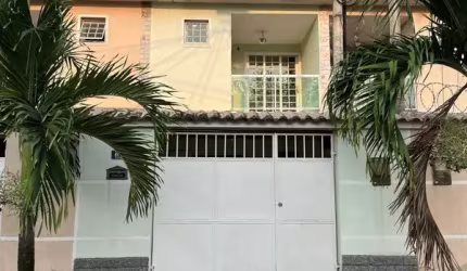 Linda casa 2 quartos 3 banheiros Campo Grande RJ