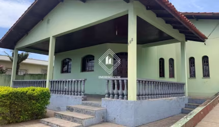 Casa com Edícula - Uvaranas