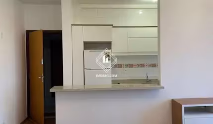 Apartamento semimobiliado em Uvaranas