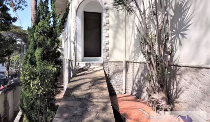 Casa Térrea à Venda na Vila Sônia, SP - 600 m2 de A.T.
