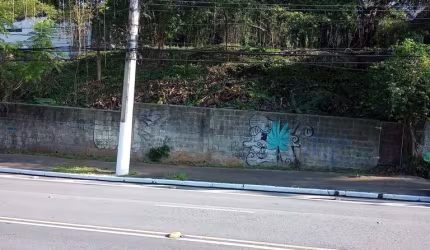 Terreno no Morumbi - SP: Venda por R$ 2.200.000 - Confira!