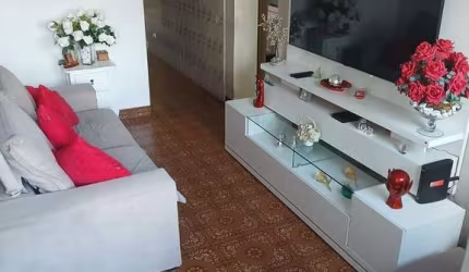 Casa à Venda em Capão Redondo: 2 Dorms, 95m² por R$550k