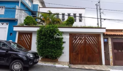 Casa (Sobrado) para Locação, 3 dorm(s), 3 suite(s), 6 vaga(s), 450 m²