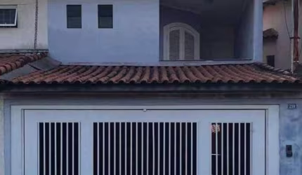 Sobrado 3 dormitórios sendo 3 suítes com 2 vagas de garagem coberta