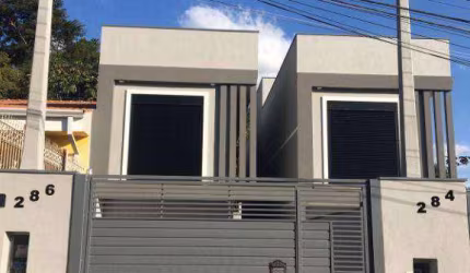 Lindo Sobrado com 03 Suítes a Venda