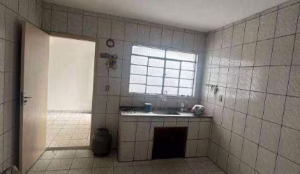 Casa com 3 dormitórios para alugar por R$ 1.300,00/mês - Vila Flórida - Guarulhos/SP